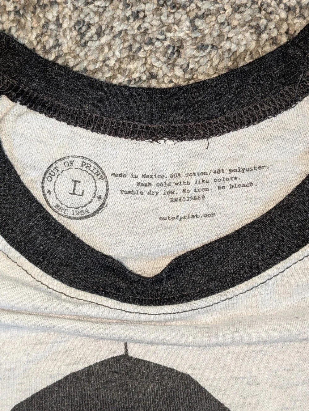 Large Black & Heather Gray Raglan Tee The Gashycrumb Tinies- Edward Gorey - Picture 4 of 4
